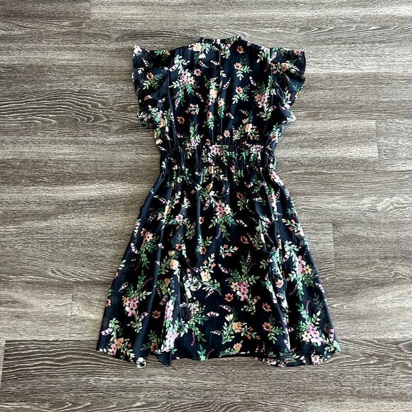 Shoshanna Amora 100% Silk Chiffon Dress Black Floral Ruffle Size 4 Fit & Flare - Picture 4 of 16